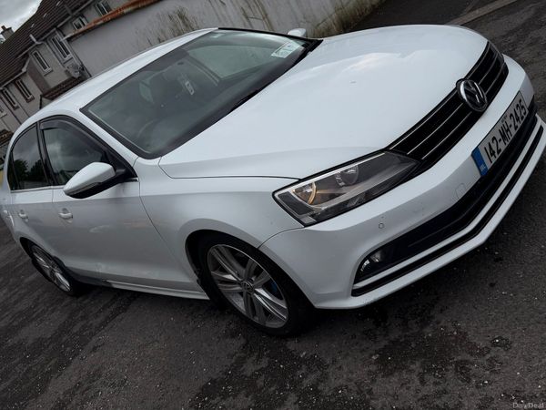 Volkswagen Jetta Saloon, Diesel, 2014, White