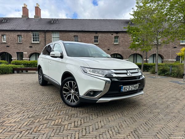 Mitsubishi Outlander SUV, Diesel, 2016, White