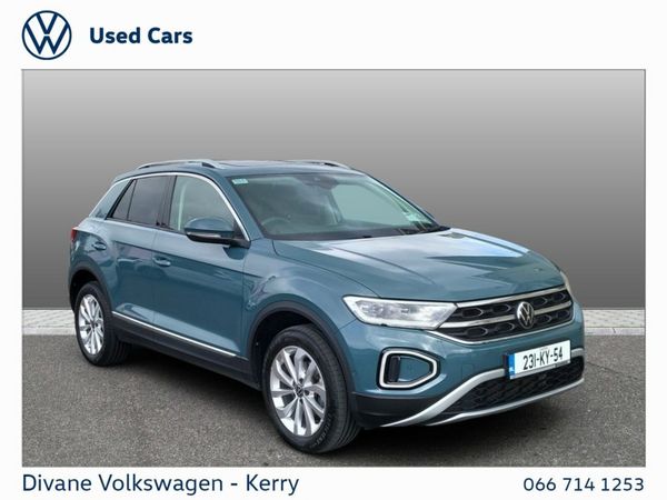 Volkswagen T-Roc SUV, Petrol, 2023, Blue