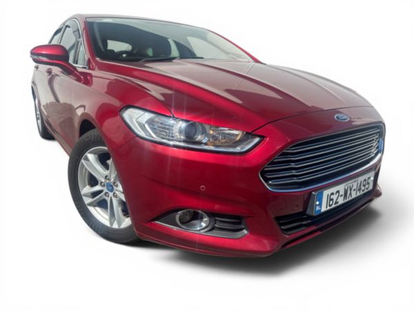Ford Mondeo Hatchback, Diesel, 2016, Red