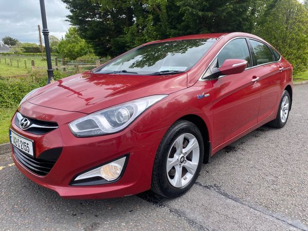Hyundai i40 Saloon, Diesel, 2014, Red