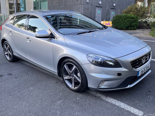 Volvo V40 Hatchback, Diesel, 2013, Silver