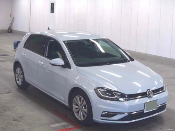 Volkswagen Golf Hatchback, Petrol, 2017, White