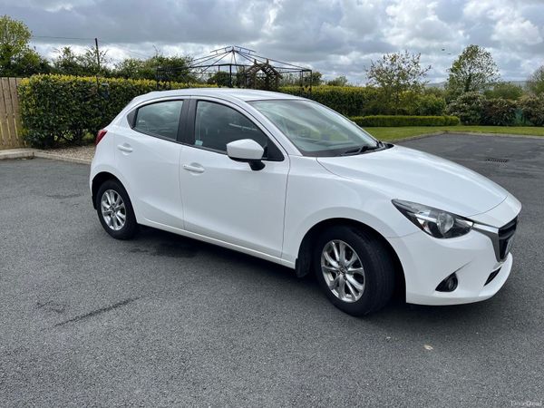 Mazda Mazda2 Hatchback, Petrol, 2016, White