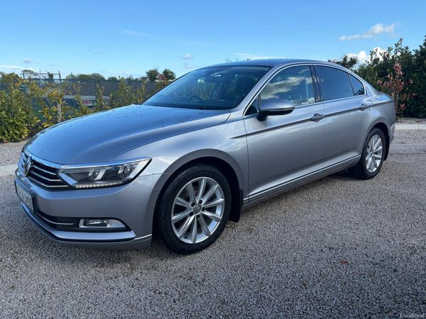 Volkswagen Passat Saloon, Diesel, 2019, Silver