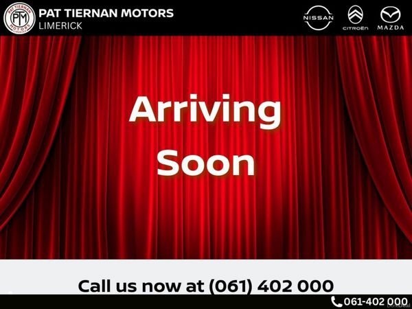 Nissan Qashqai MPV, Petrol, 2023, Red