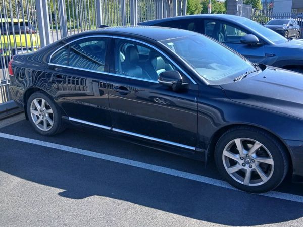 Volvo 80 Series Saloon, Diesel, 2013, Black