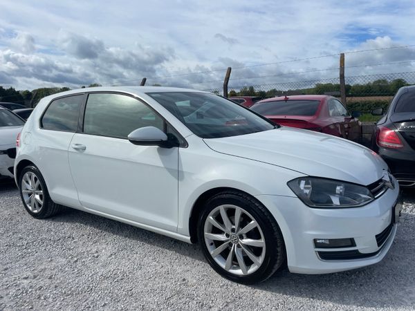 Volkswagen Golf Estate, Petrol, 2014, White
