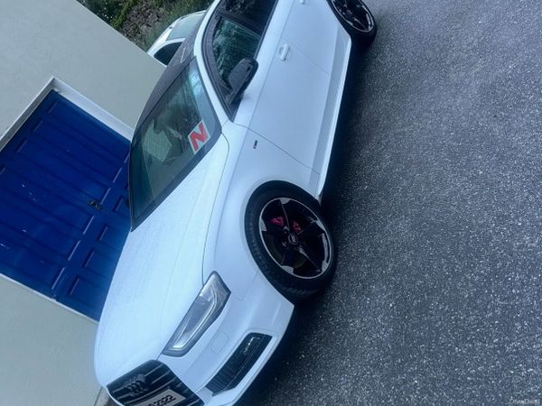Audi A4 Saloon, Diesel, 2013, White