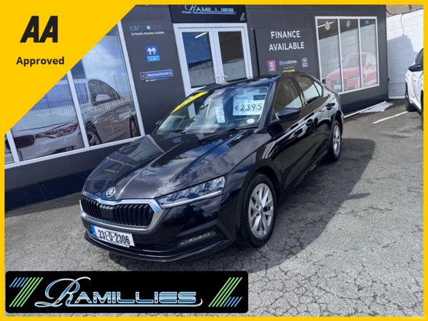 Skoda Octavia Hatchback, Diesel, 2023, Black
