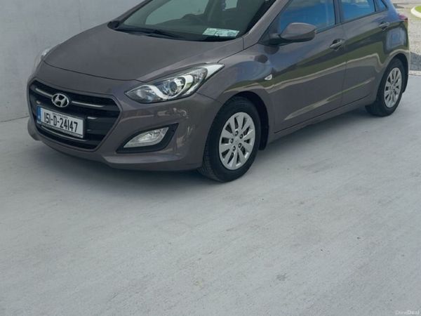 Hyundai i30 Hatchback, Petrol, 2015, Bronze