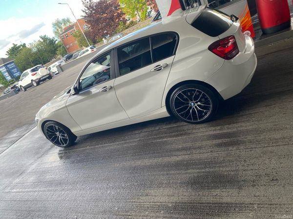 BMW 1-Series Hatchback, Petrol, 2013, White
