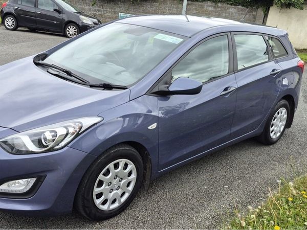 Hyundai i30 Estate/Jeep, Diesel, 2015, Blue