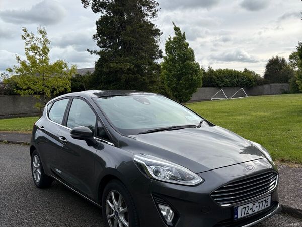 Ford Fiesta Hatchback, Petrol, 2017, Grey
