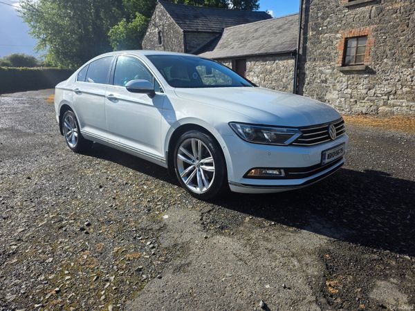 Volkswagen Passat Saloon, Diesel, 2016, White
