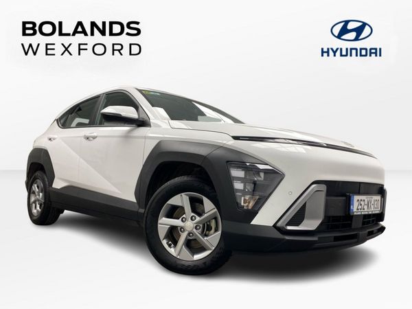 Hyundai KONA MPV, Petrol Hybrid, 2025, White
