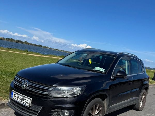 Volkswagen Tiguan SUV, Diesel, 2012, Black