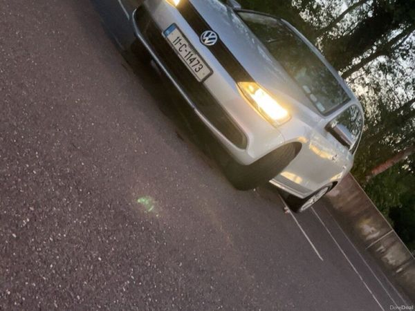 Volkswagen Jetta Saloon, Diesel, 2011, Silver