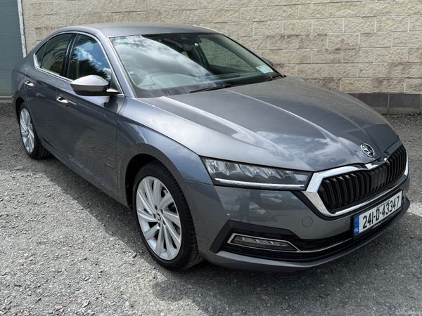 Skoda Octavia Saloon, Diesel, 2024, Grey