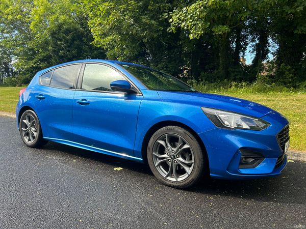 Ford Focus Hatchback, Petrol, 2019, Blue