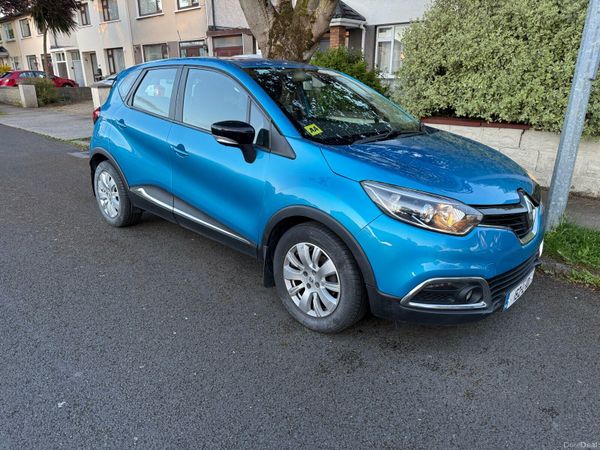 Renault Captur Hatchback, Diesel, 2015, Blue