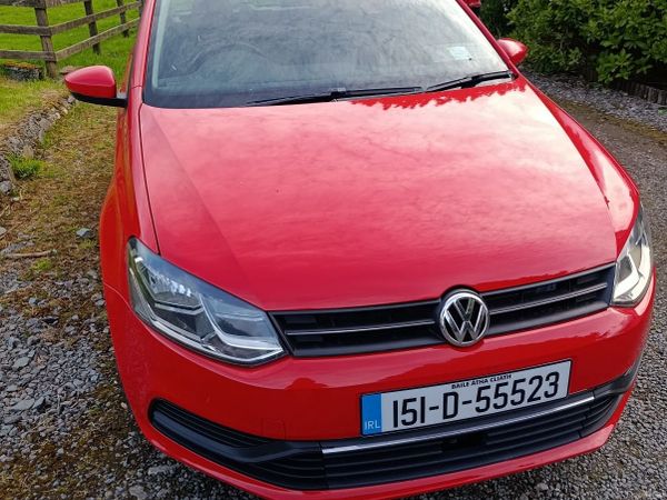 Volkswagen Polo Hatchback, Petrol, 2015, Red