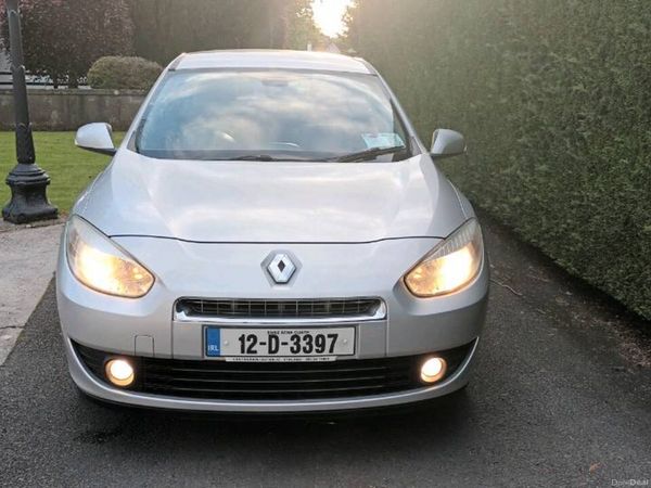 Renault Fluence Saloon, Diesel, 2012, Silver