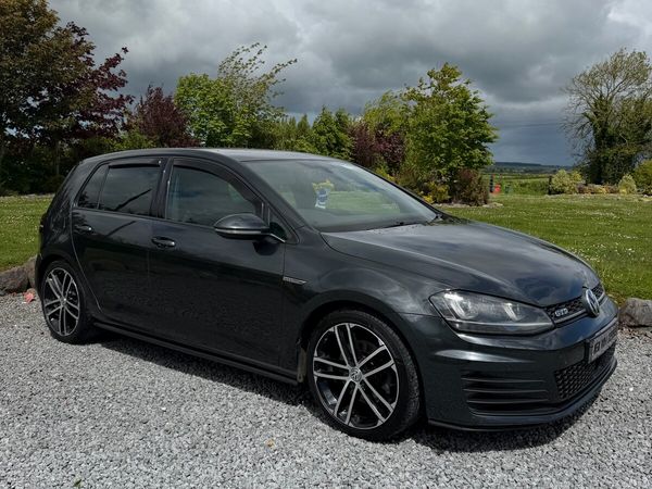Volkswagen Golf Hatchback, Diesel, 2016, Grey