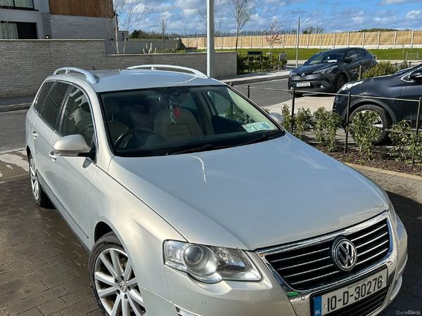 Volkswagen Passat Estate, Diesel, 2010, Silver