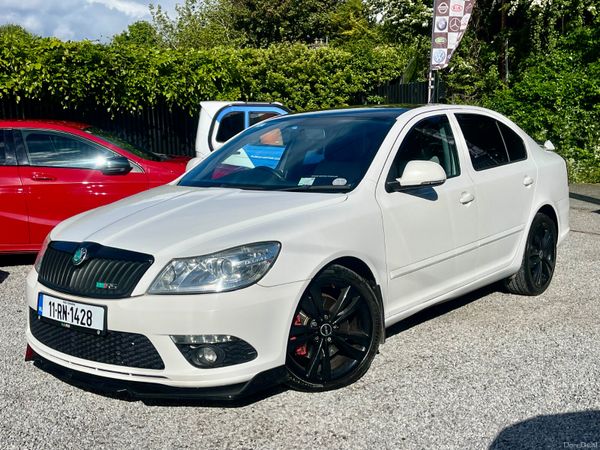 Skoda Octavia Hatchback, Diesel, 2011, White