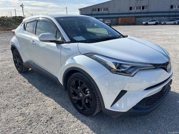 Toyota C-HR SUV, Petrol Hybrid, 2019, White