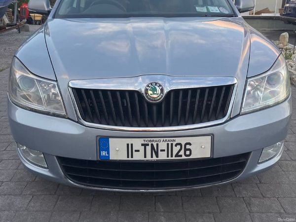 Skoda Octavia Saloon, Diesel, 2011, Blue