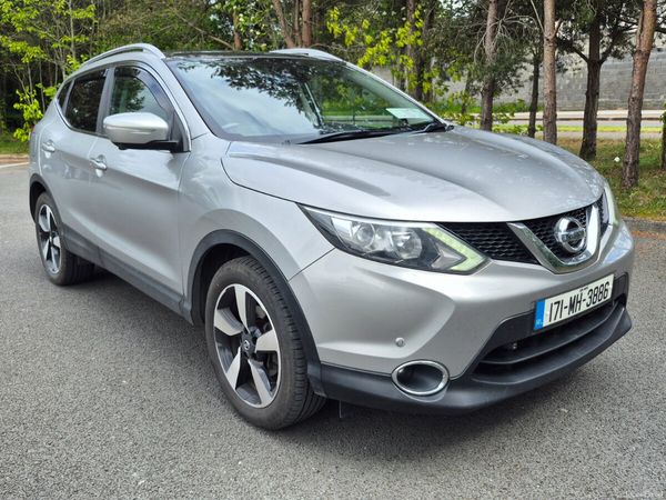Nissan Qashqai SUV, Diesel, 2017, Silver