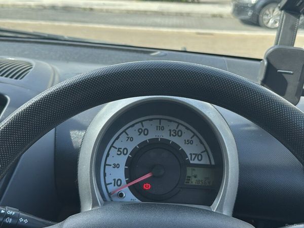 Toyota Aygo Hatchback, Petrol, 2006, Silver