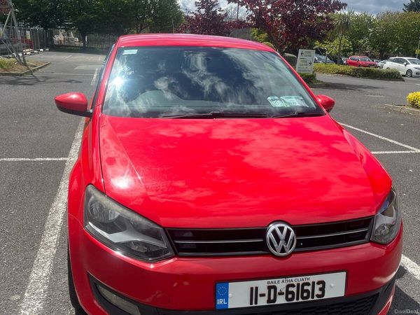 Volkswagen Polo Hatchback, Petrol, 2011, Red