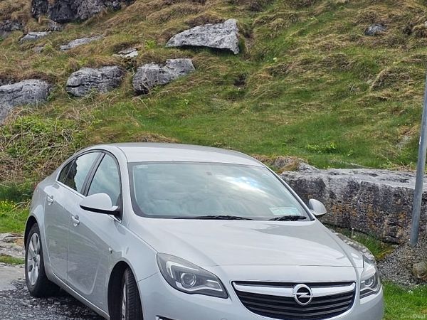Opel Insignia Hatchback, Diesel, 2015, Silver
