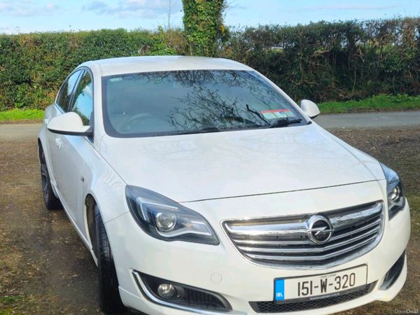 Opel Insignia Saloon, Diesel, 2015, White