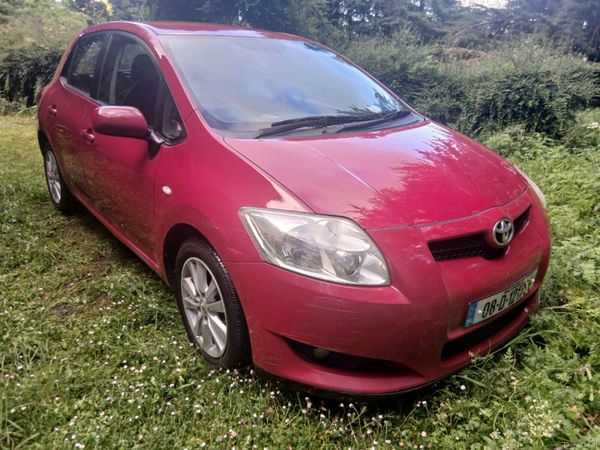 Toyota Auris Hatchback, Diesel, 2008, Red