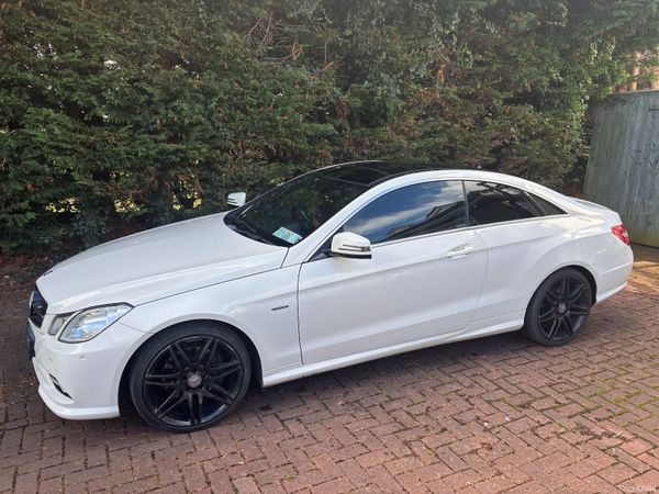 Mercedes-Benz E-Class Coupe, Diesel, 2011, White