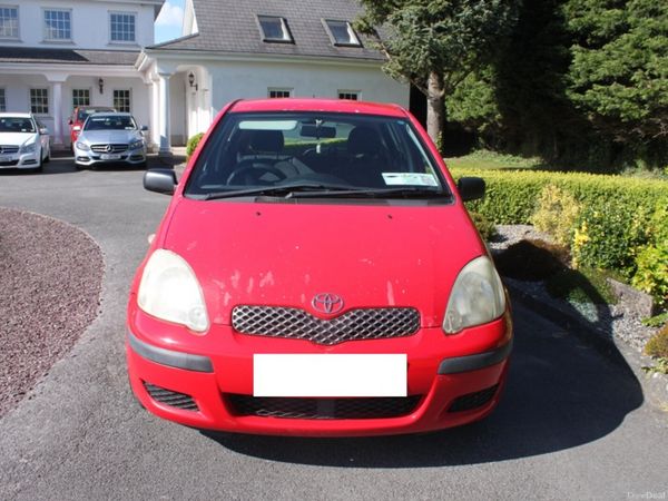 Toyota Yaris Hatchback, Petrol, 2004, Red