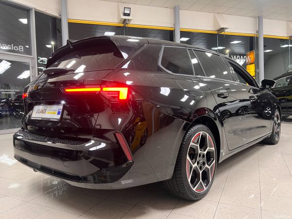 Opel Astra Estate/Jeep, Diesel, 2024, Black