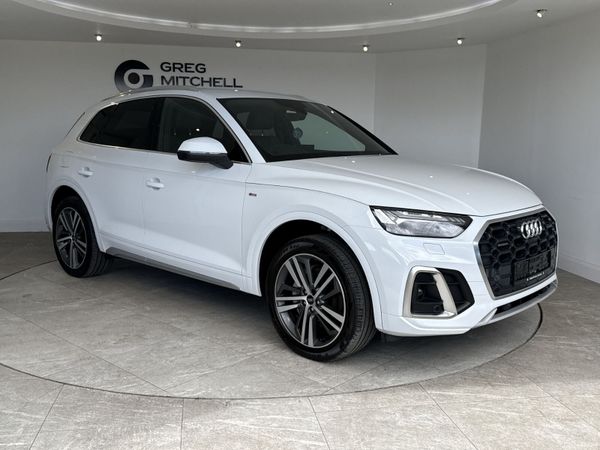 Audi Q5 SUV, Petrol Hybrid, 2021, White