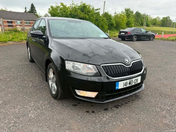 Skoda Octavia Hatchback, Diesel, 2014, Black