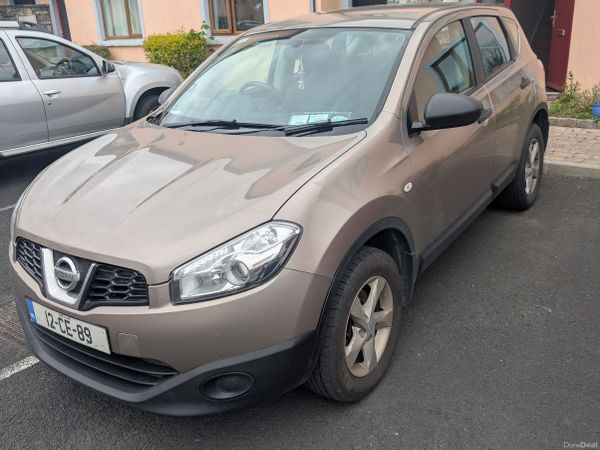Nissan Qashqai Hatchback, Diesel, 2012, Brown