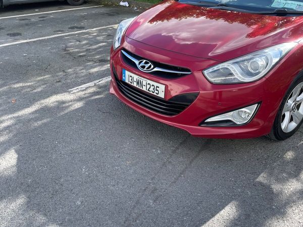 Hyundai i40 Estate, Diesel, 2013, Red