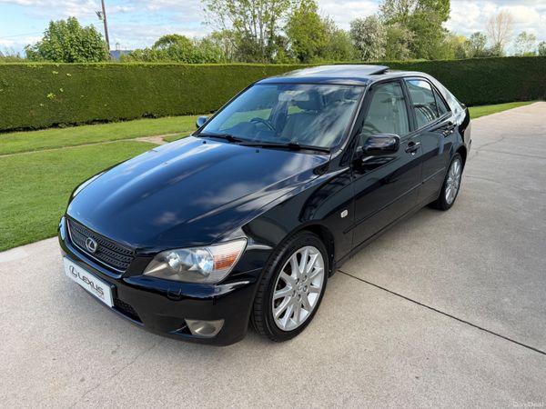 Lexus IS Saloon, Petrol, 2005, Black
