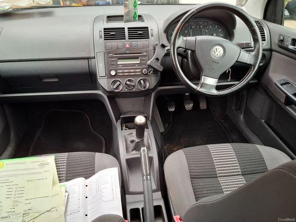 Volkswagen Polo Hatchback, Petrol, 2009, Black