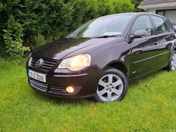 Volkswagen Polo Hatchback, Petrol, 2009, Black