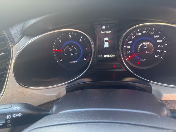 Hyundai Santa Fe SUV, Diesel, 2016, Blue