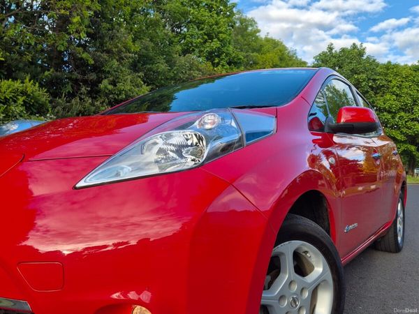 Nissan Leaf Hatchback, Electric, 2017, Red